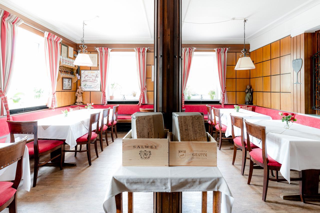 Gasthof - Hotel Kopf Riegel am Kaiserstuhl Esterno foto